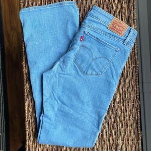 715 bootcut Levi’s